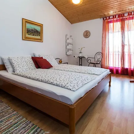 Apartman Faro &