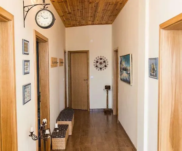 Apartament Faro &